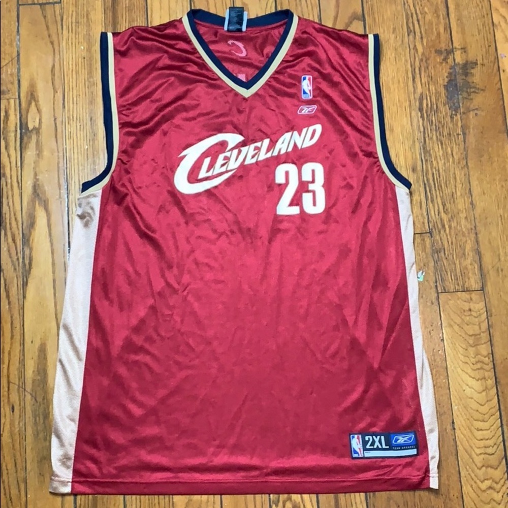 Vintage Lebron James Cavaliers Jersey 23